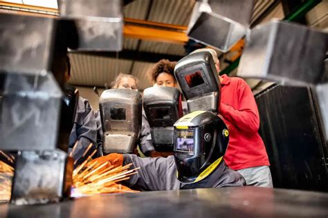 welding and metal fabrication school|best welding schools near me.